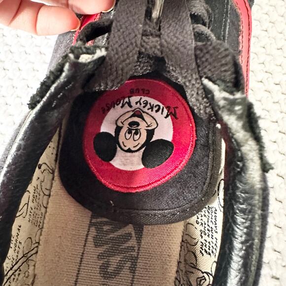 Vans Disney Old Skool Mickey Mouse Club Black Suede Red Stripe Low Top Sneakers - Picture 10 of 11